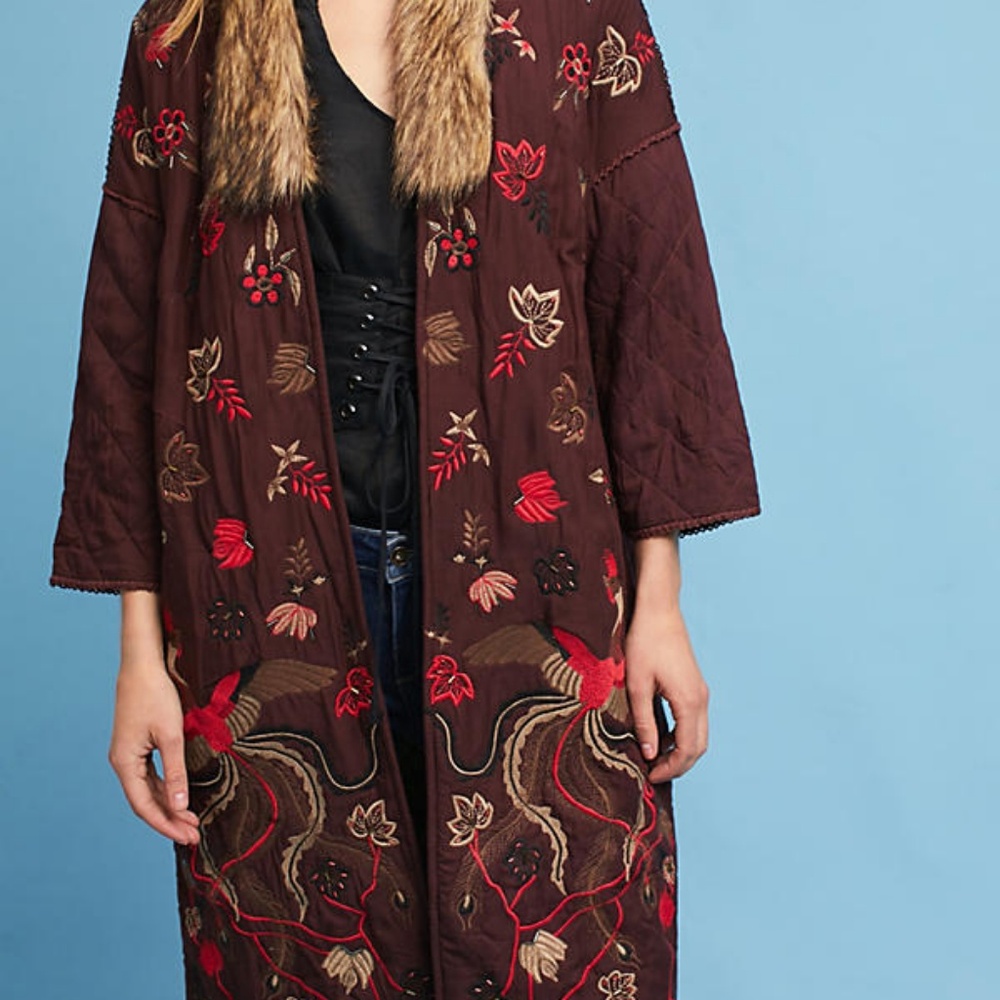 NWT   Aiza Embroidered Coat fur collar Bl-nk s/m